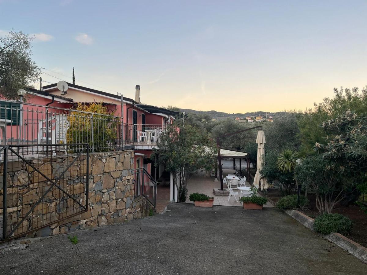 אימפריה Agriturismo Le Mimose מראה חיצוני תמונה